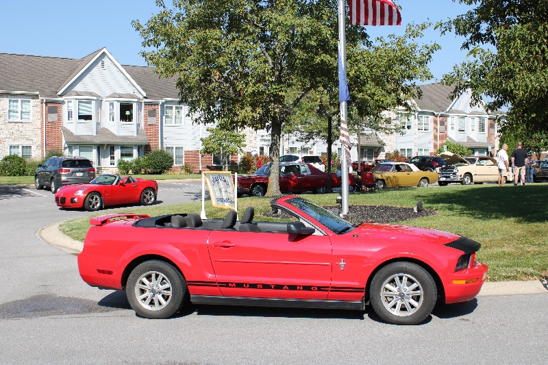 L I H A C   C a r   S h o w   A t   U n i v e r s i t y   P l a c e   