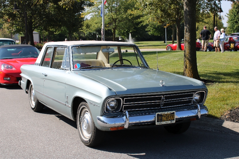 L I H A C   C a r   S h o w   A t   U n i v e r s i t y   P l a c e   