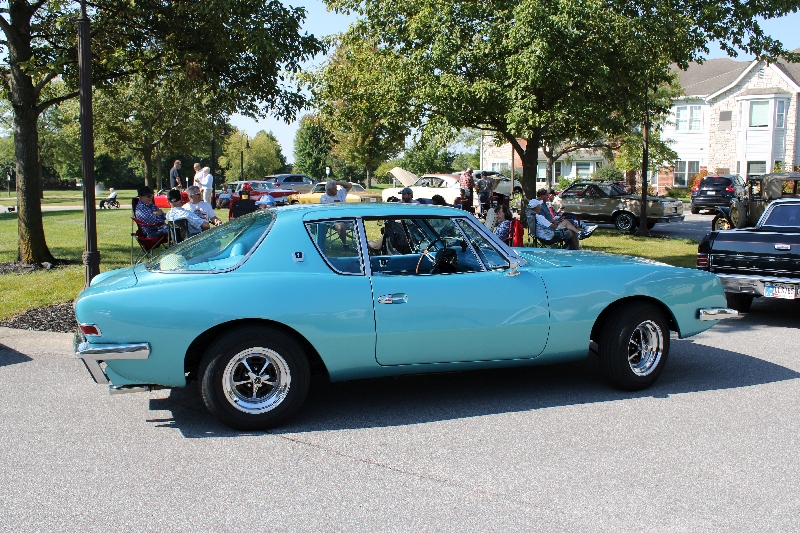 L I H A C   C a r   S h o w   A t   U n i v e r s i t y   P l a c e   