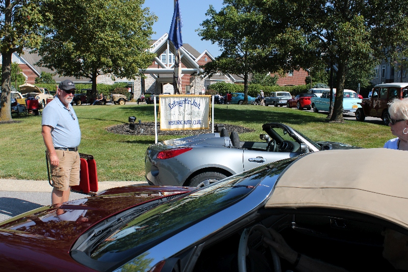 L I H A C   C a r   S h o w   A t   U n i v e r s i t y   P l a c e   