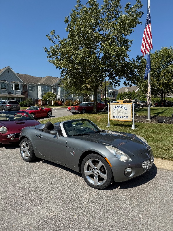 L I H A C   C a r   S h o w   A t   U n i v e r s i t y   P l a c e   