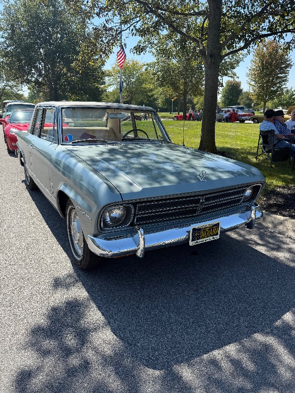 L I H A C   C a r   S h o w   A t   U n i v e r s i t y   P l a c e   