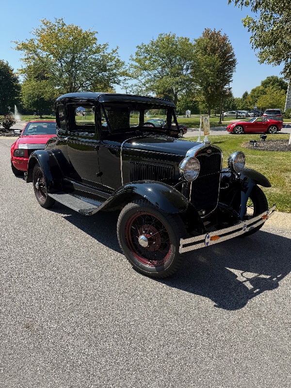 L I H A C   C a r   S h o w   A t   U n i v e r s i t y   P l a c e   